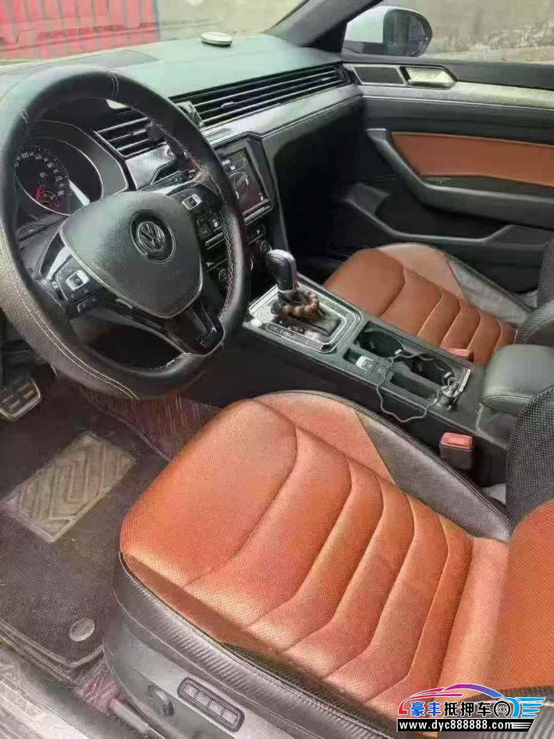 19年大众CC轿车抵押车出售