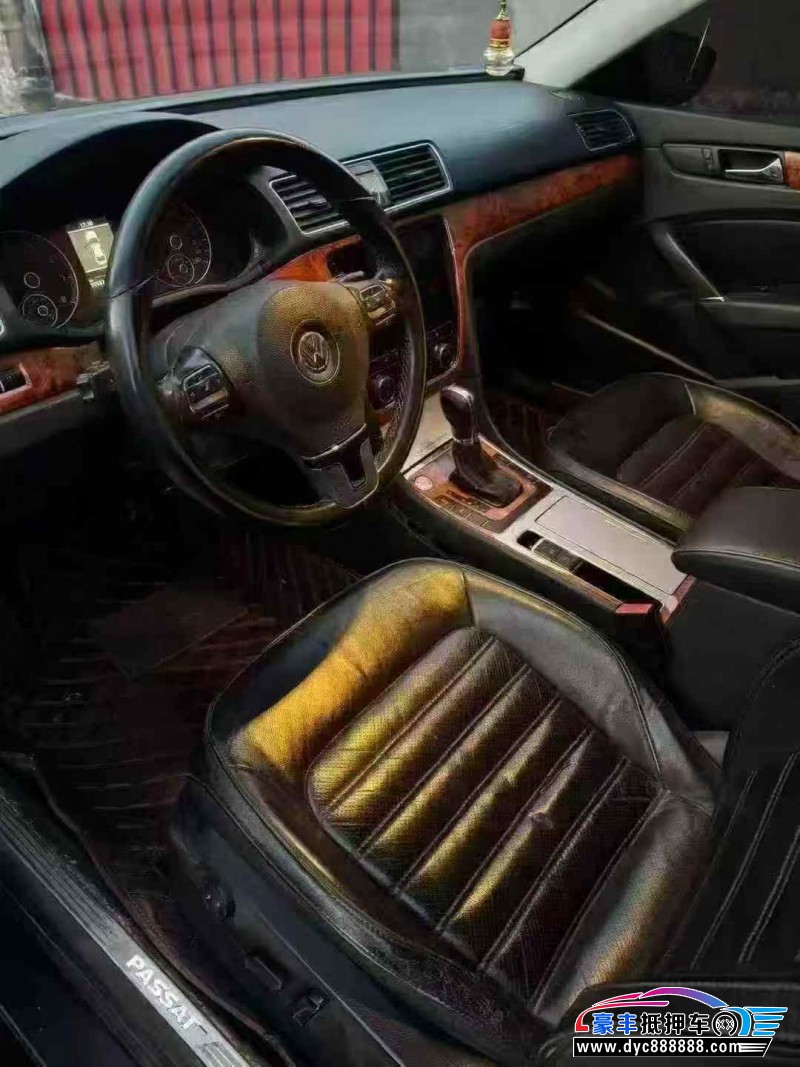 14年大众帕萨特轿车抵押车出售