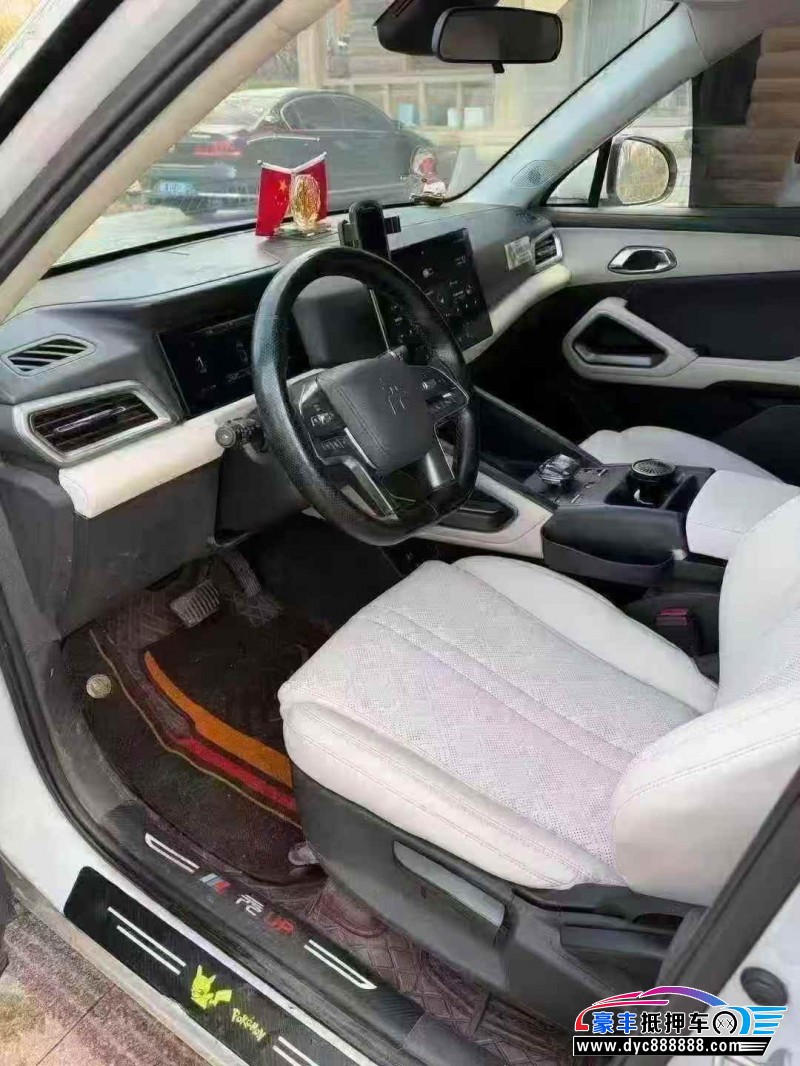 24年比亚迪元轿车抵押车出售