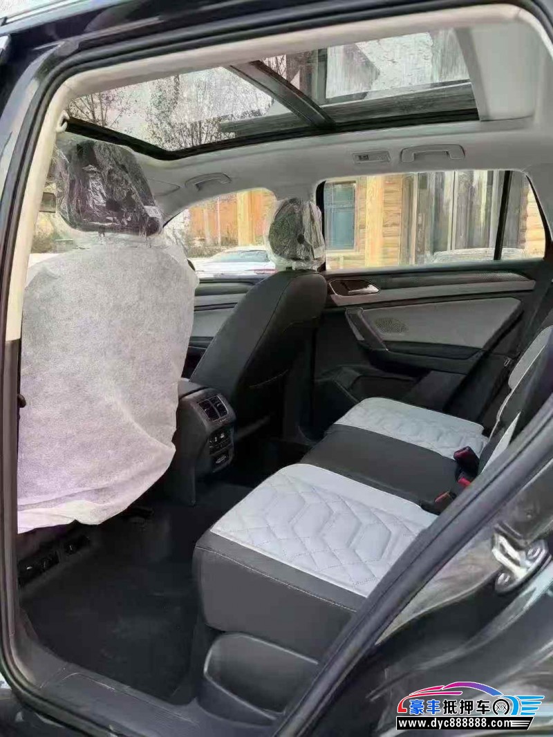 25年大众探岳轿车抵押车出售