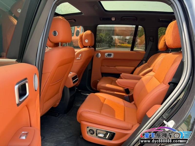 23年理想L8轿车抵押车出售