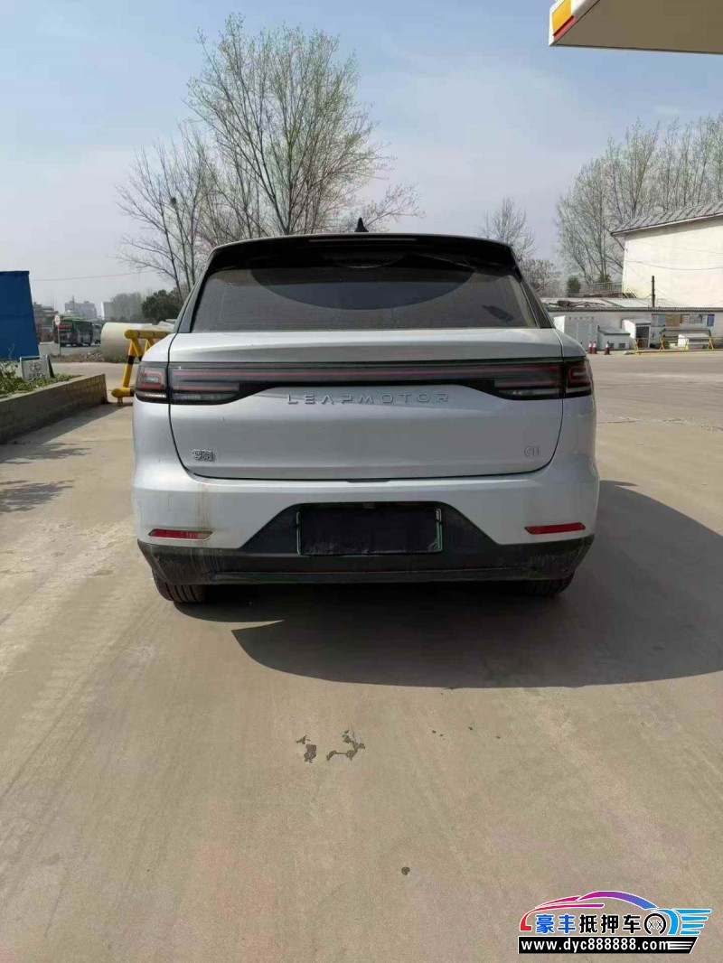 24年零跑C11轿车抵押车出售