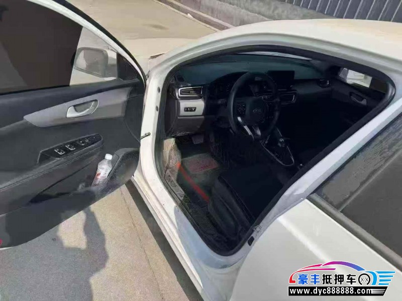 18年起亚福瑞迪轿车抵押车出售