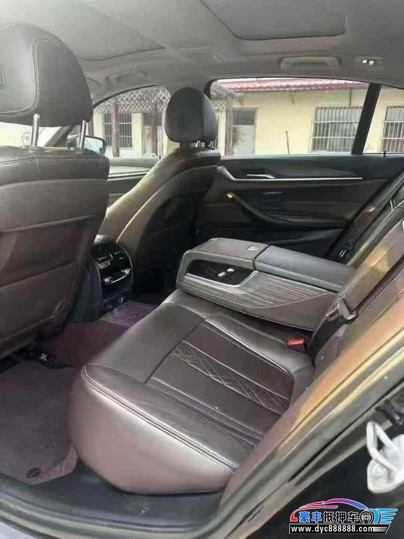 19年宝马5系轿车抵押车出售