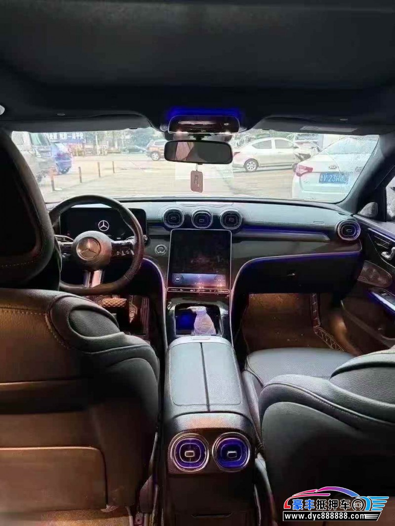 24年奔驰C轿车抵押车出售