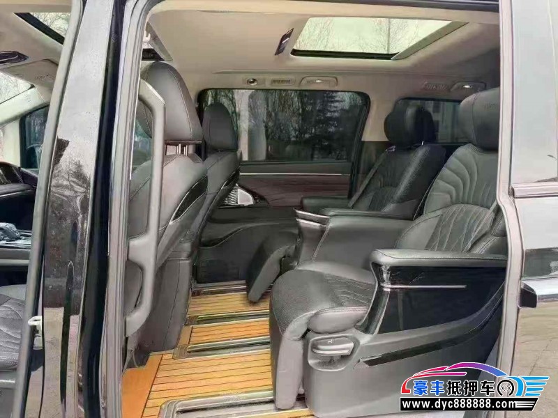 23年传祺M8轿车抵押车出售