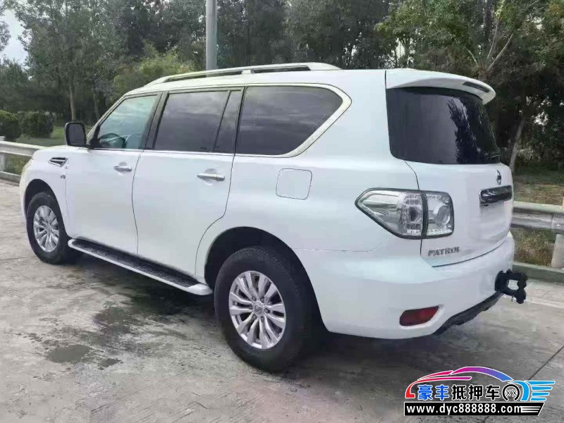 17年日产途乐轿车抵押车出售