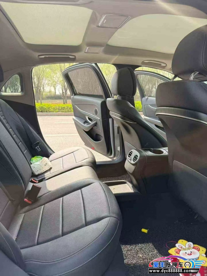 19年奔驰E轿车抵押车出售