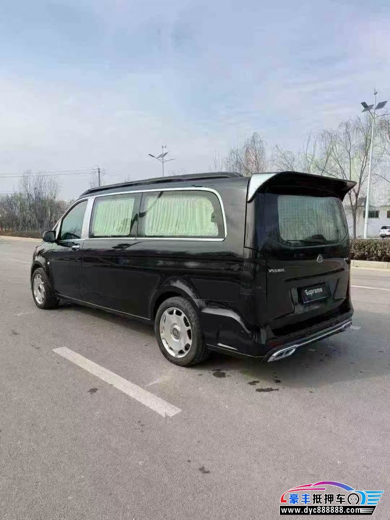 23年奔驰威霆轿车抵押车出售