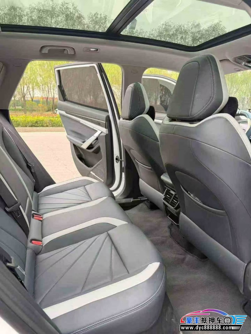 24年吉利博越轿车抵押车出售