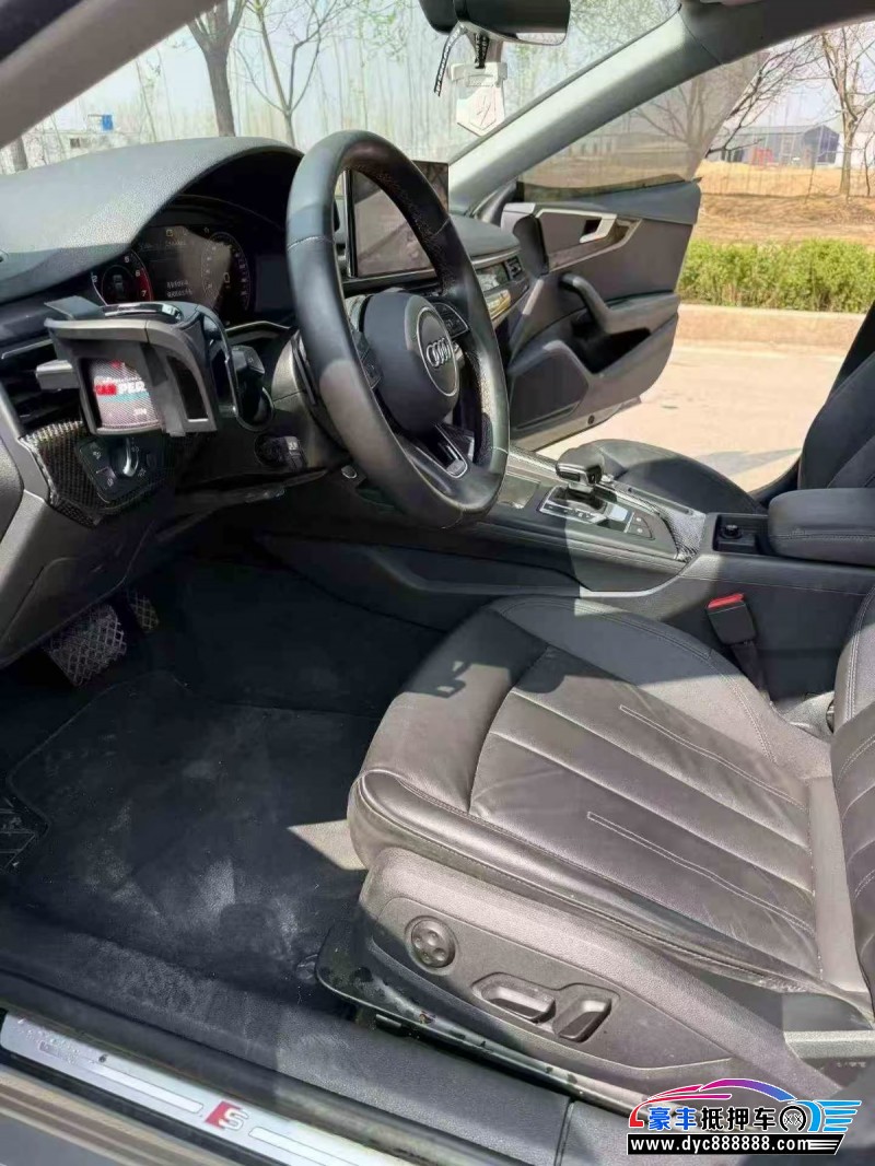 21年奥迪A5轿车抵押车出售