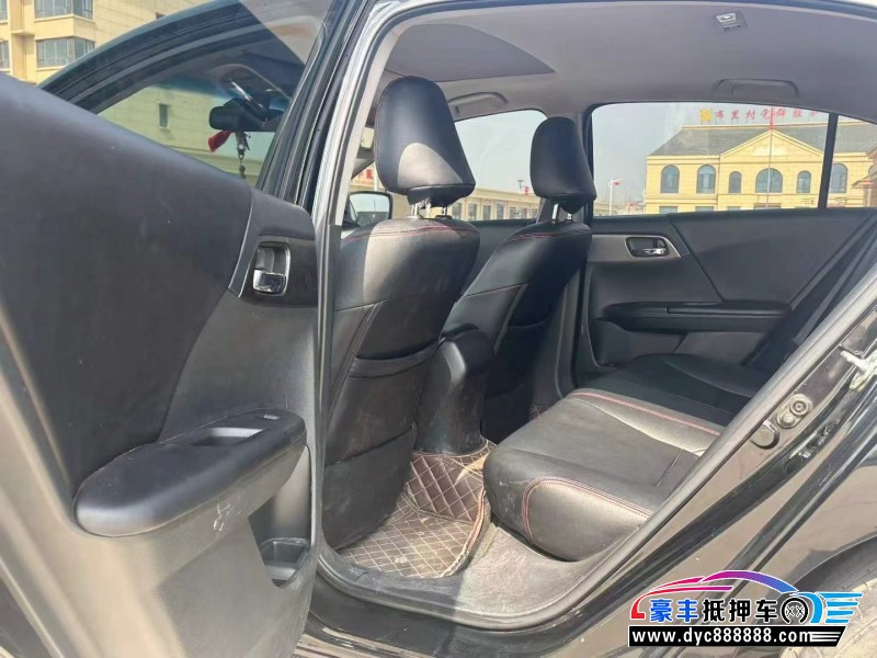 15年本田雅阁轿车抵押车出售