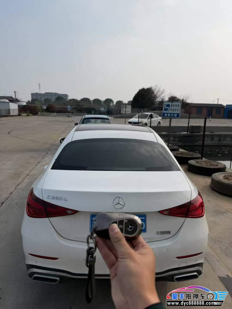 24年奔驰C轿车抵押车出售