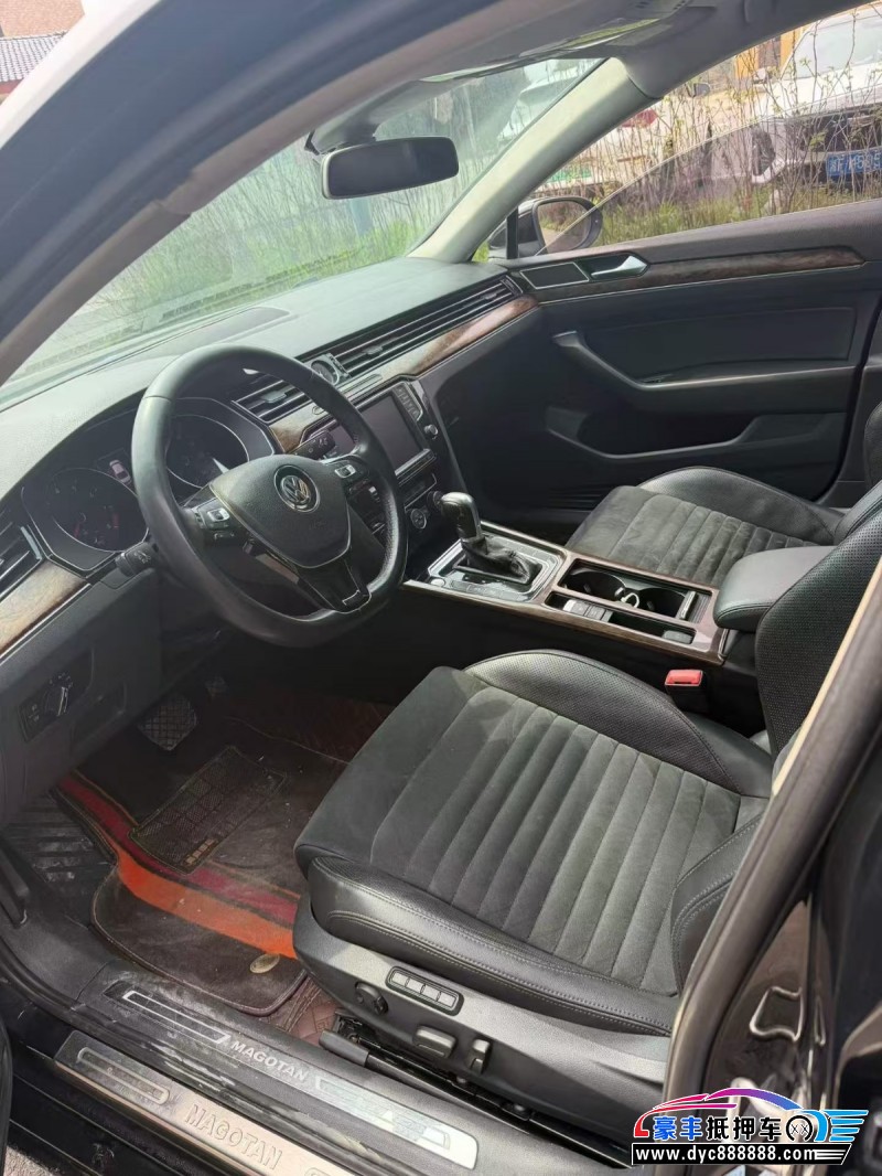 16年大众迈腾轿车抵押车出售