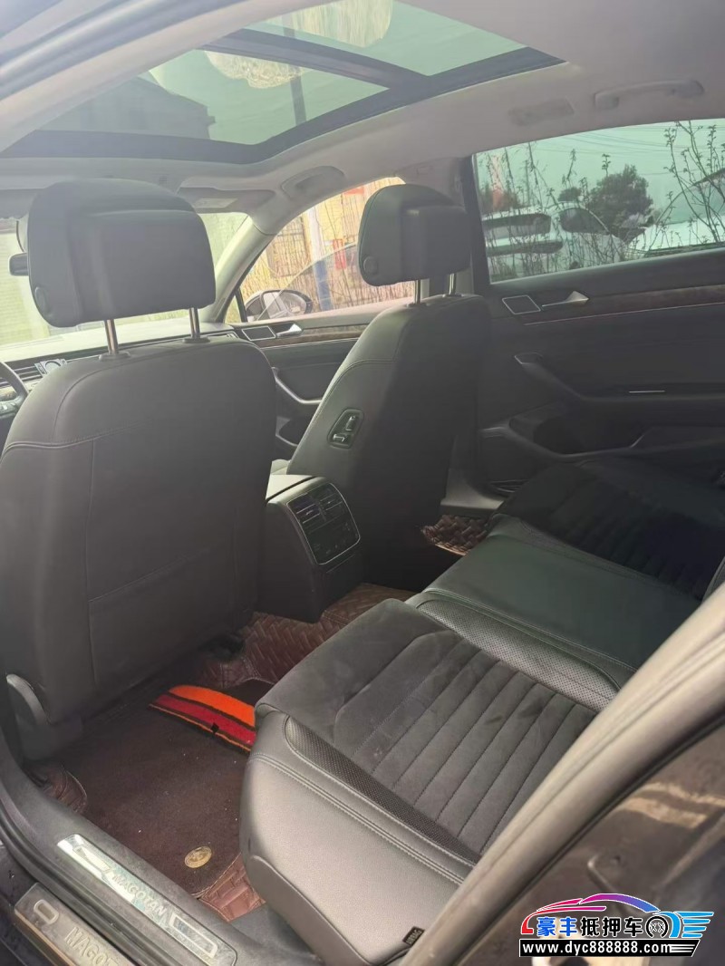 16年大众迈腾轿车抵押车出售