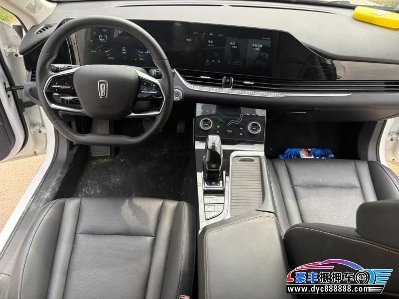 24年奔腾B70轿车抵押车出售