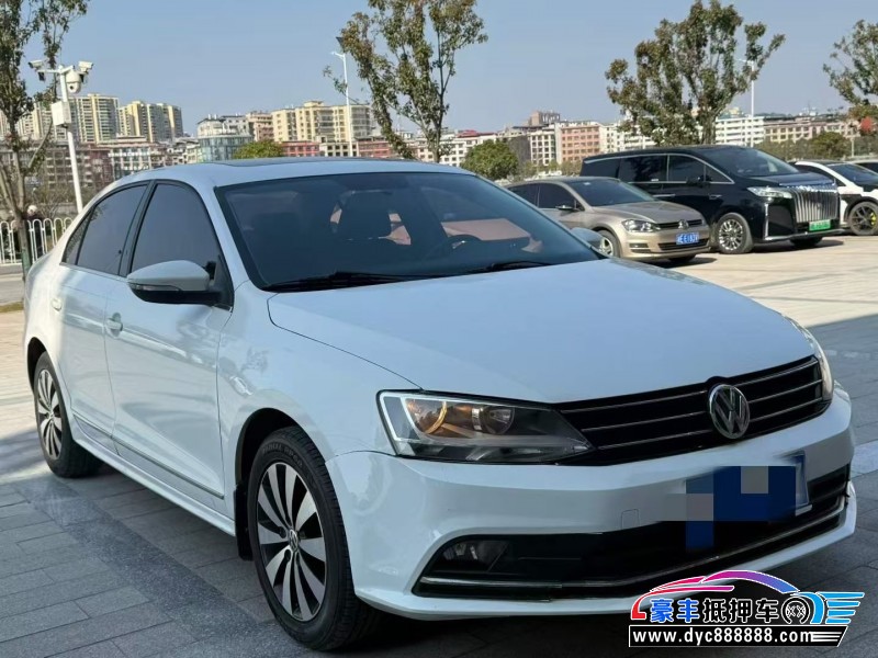 17年大众速腾轿车抵押车出售