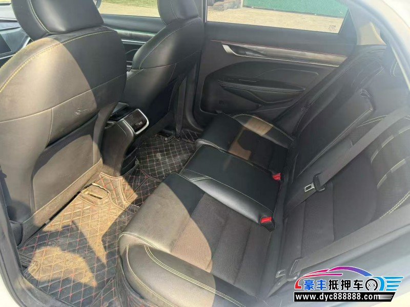 21年吉利缤瑞轿车抵押车出售