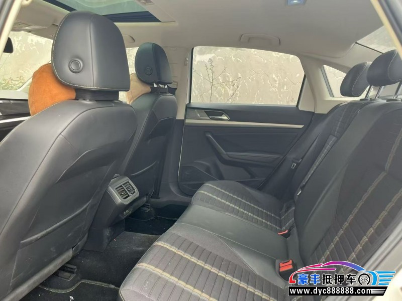 21年大众朗逸轿车抵押车出售