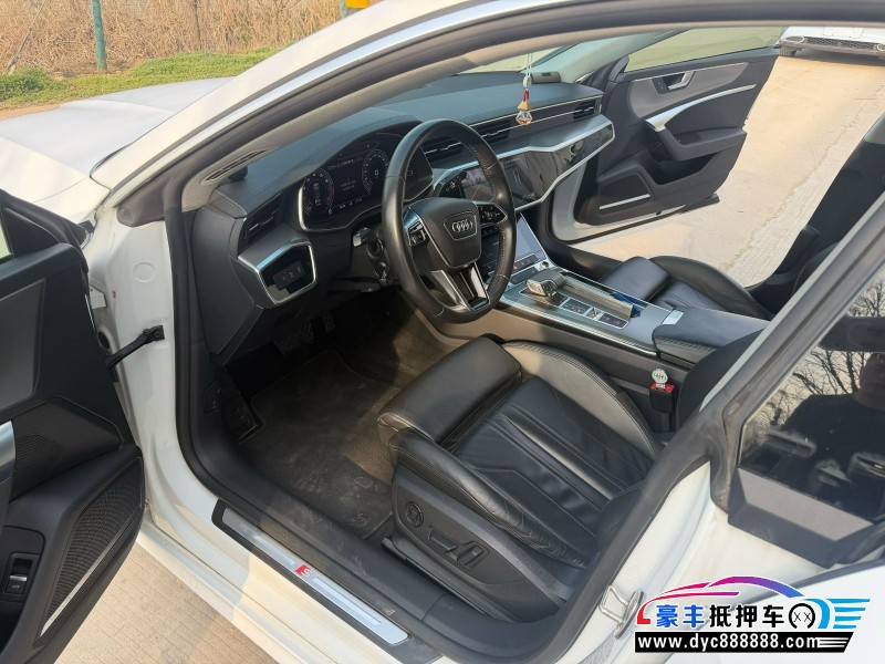 20年奥迪A7轿车抵押车出售