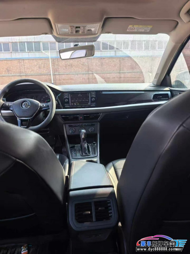 20年大众朗逸轿车抵押车出售