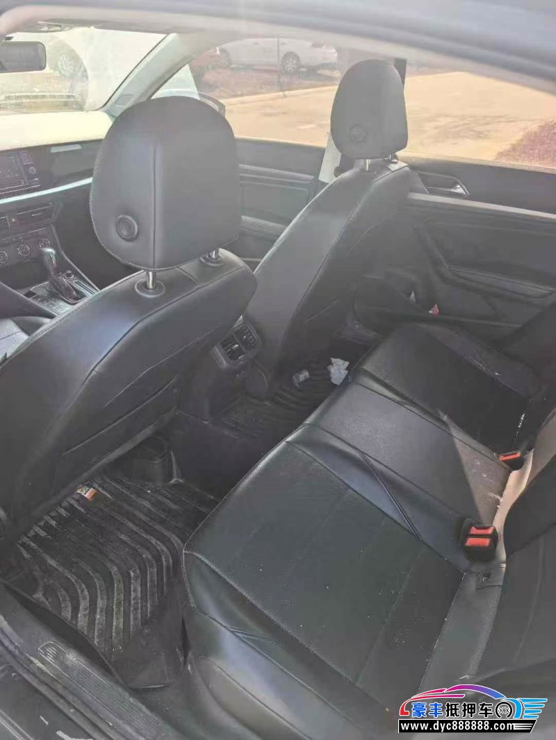 20年大众朗逸轿车抵押车出售