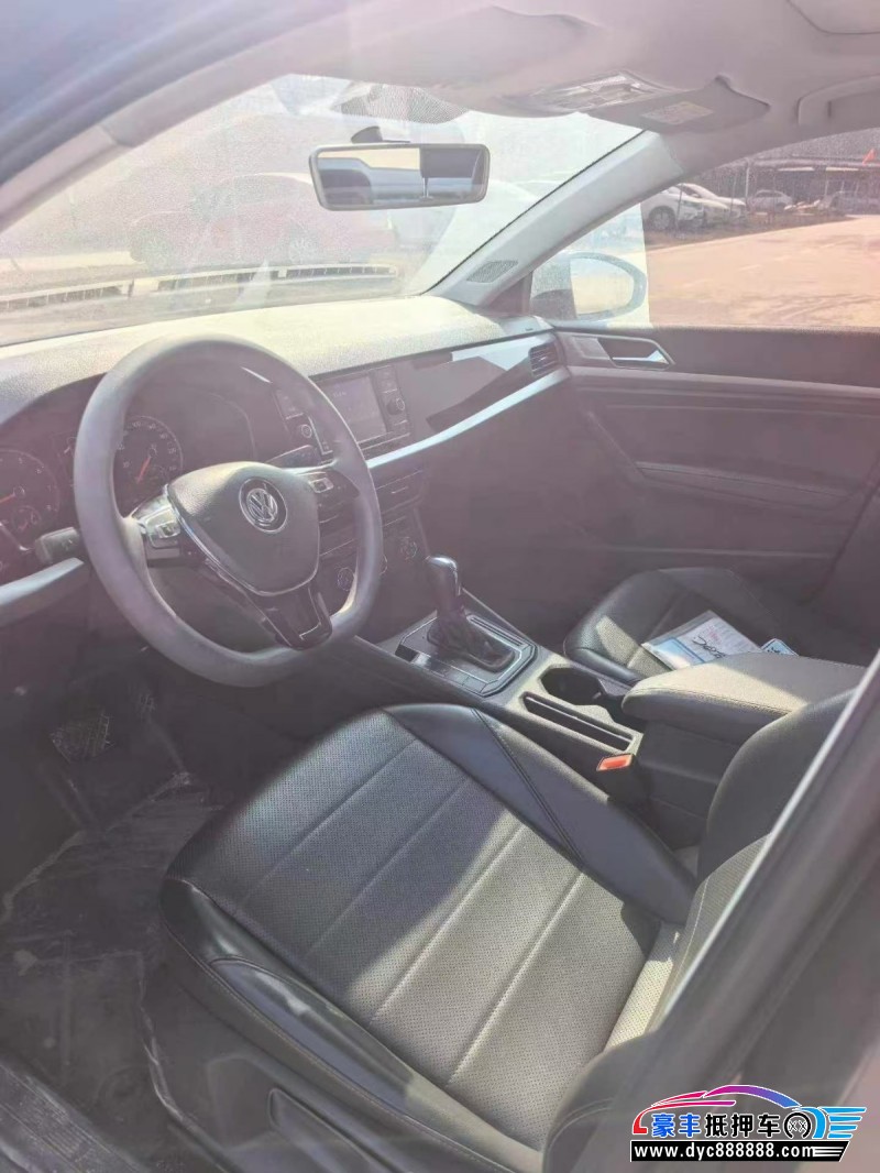 20年大众朗逸轿车抵押车出售