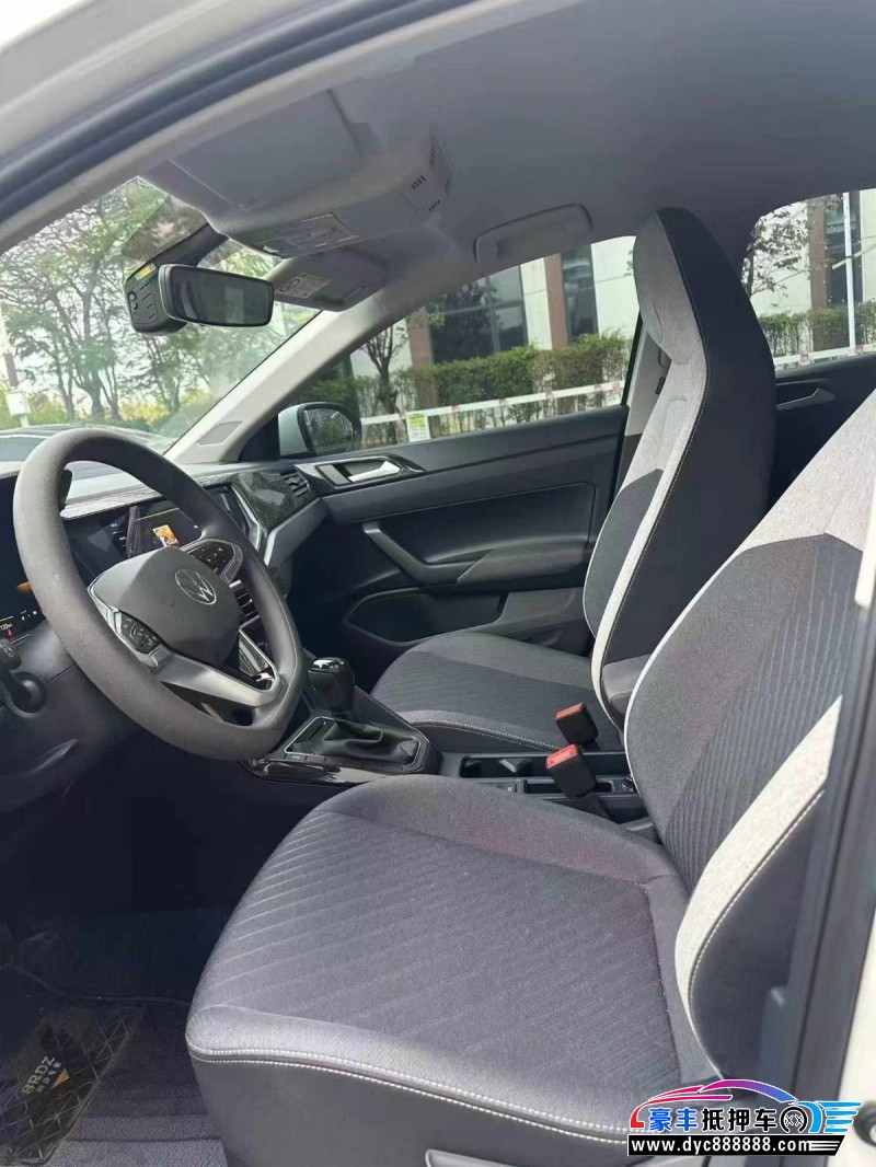 25年大众朗逸轿车抵押车出售