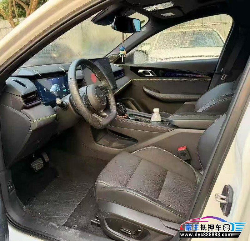 25年领克03轿车抵押车出售