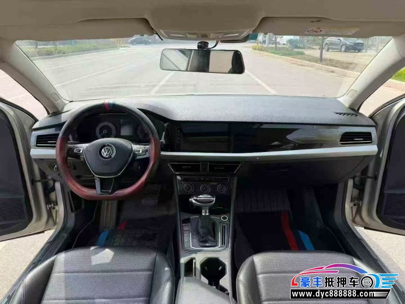 20年大众朗逸轿车抵押车出售