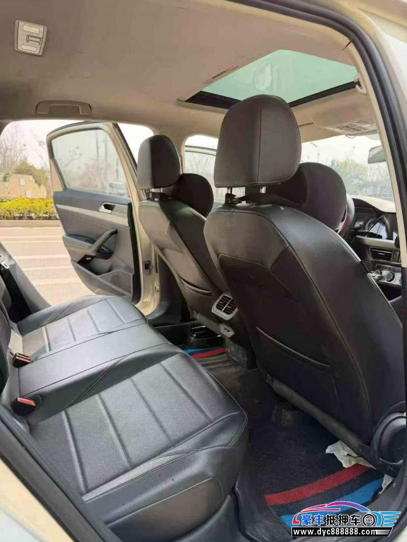 20年大众朗逸轿车抵押车出售