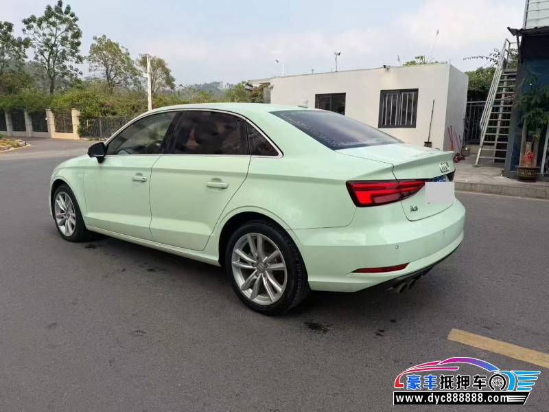 18年奥迪A3轿车抵押车出售