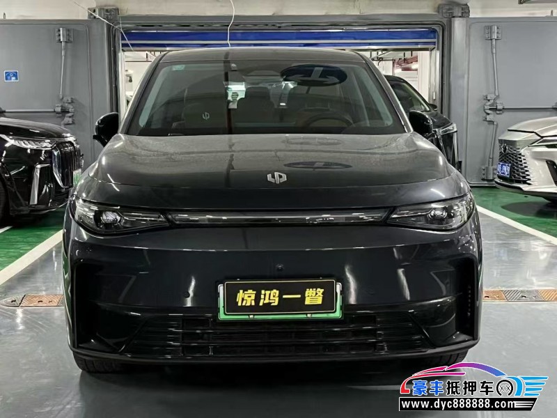 25年零跑C10轿车抵押车出售