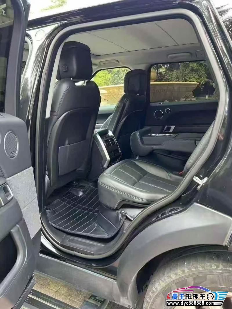 21年路虎揽胜运动轿车抵押车出售