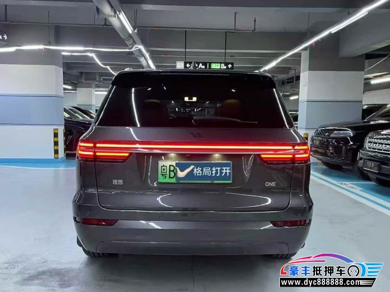 22年理想ONE轿车抵押车出售