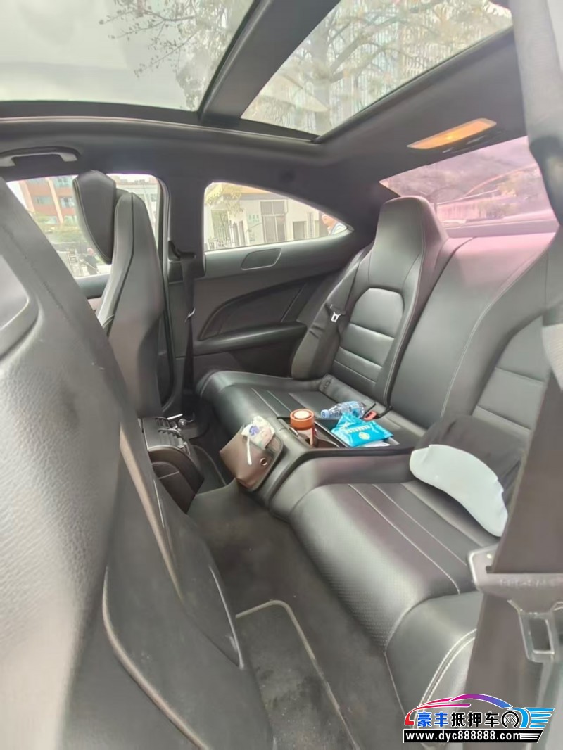 15年奔驰C轿车抵押车出售