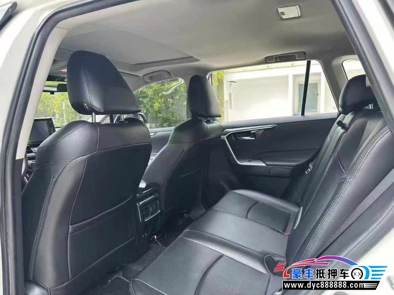 23年丰田RAV4轿车抵押车出售