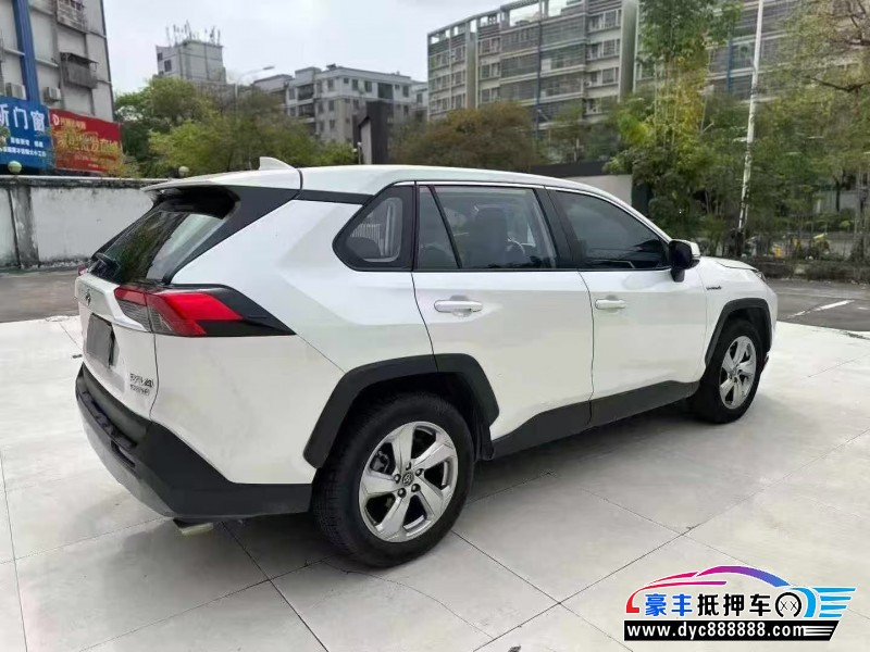 23年丰田RAV4轿车抵押车出售