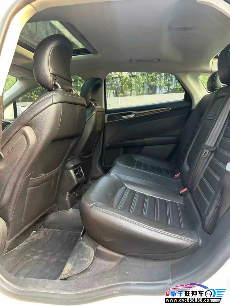 15年福特蒙迪欧轿车抵押车出售