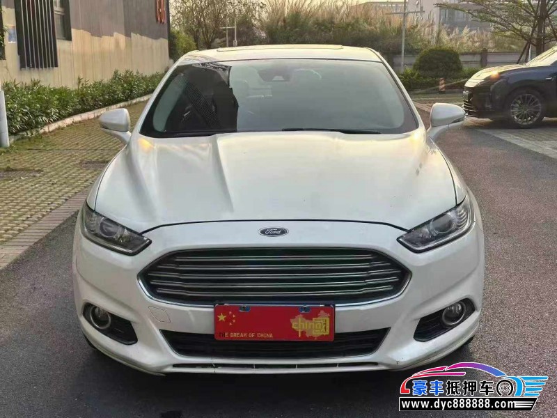 15年福特蒙迪欧轿车抵押车出售