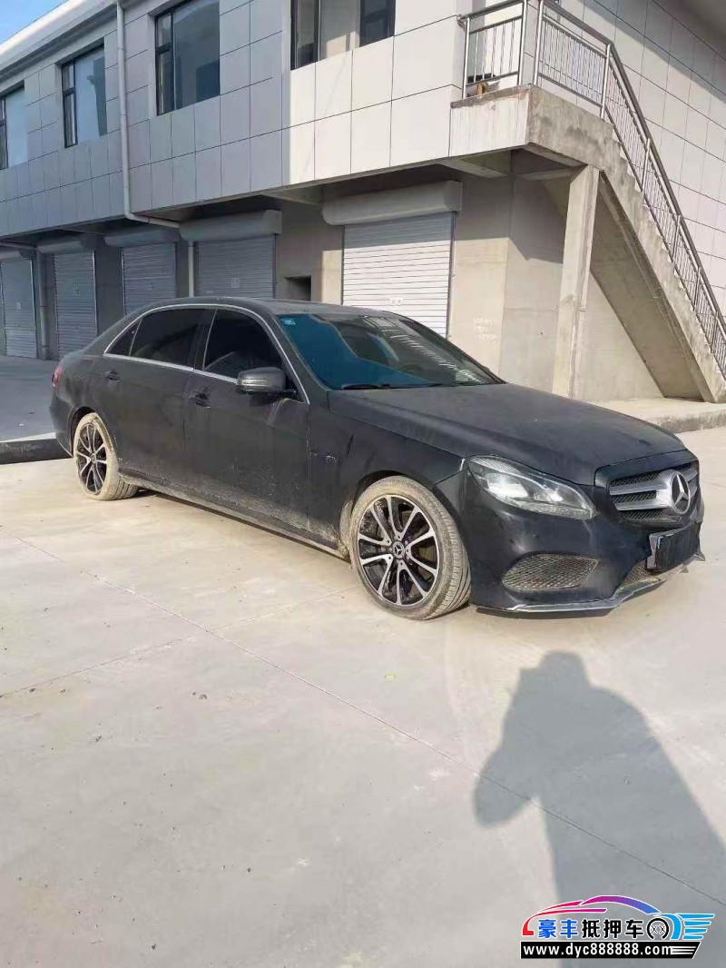 14年奔驰E轿车抵押车出售