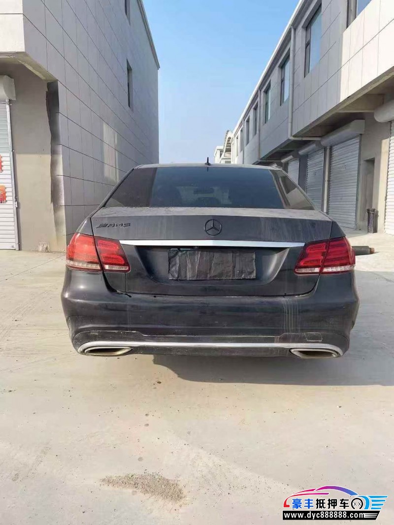 14年奔驰E轿车抵押车出售