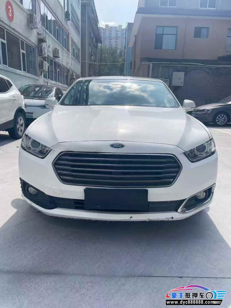 抵押车出售16年福特金牛座轿车