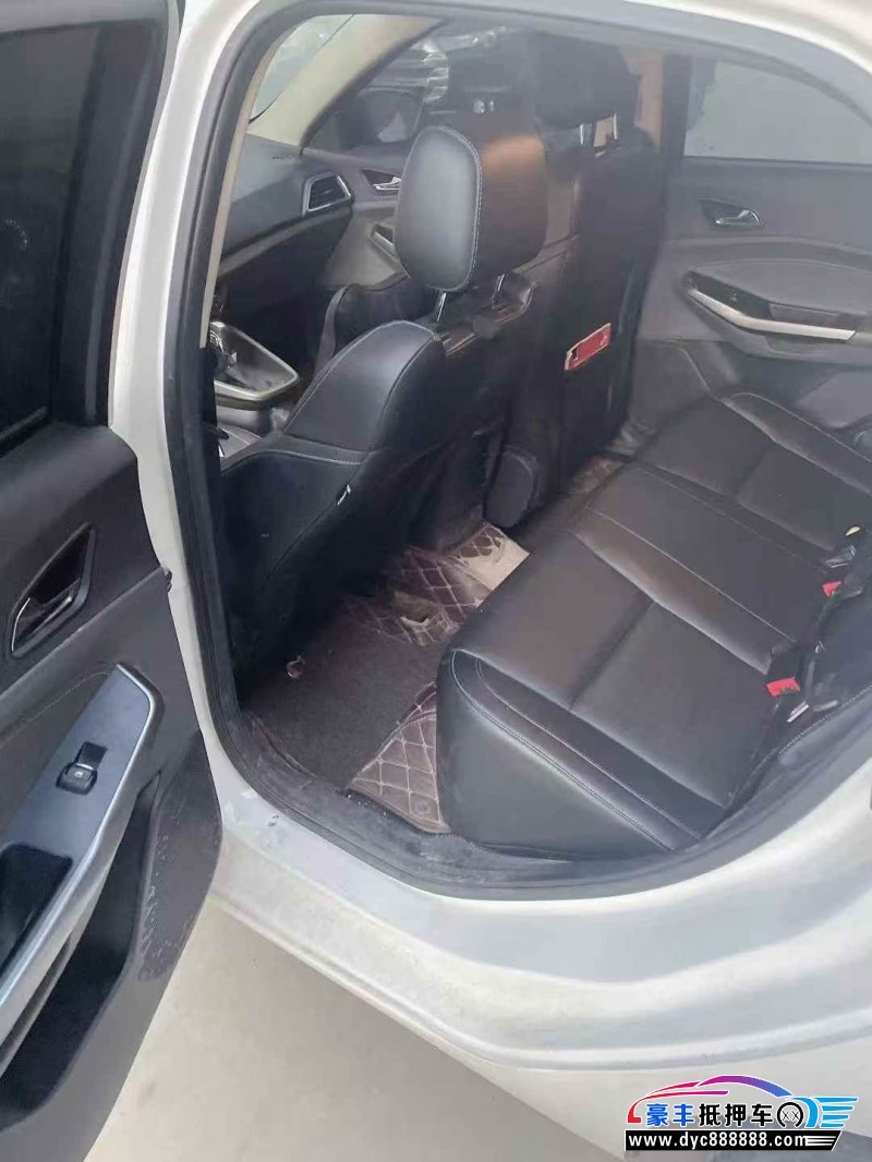 18年福特福睿斯轿车抵押车出售