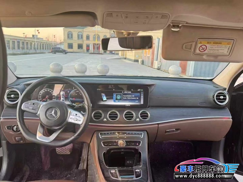 20年奔驰E轿车抵押车出售