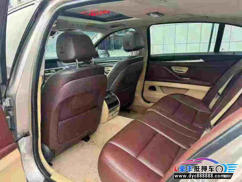 16年宝马5系轿车抵押车出售