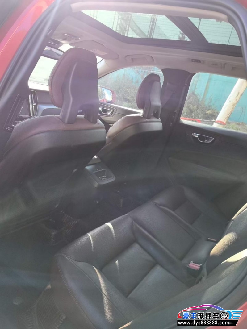 22年沃尔沃XC60轿车抵押车出售