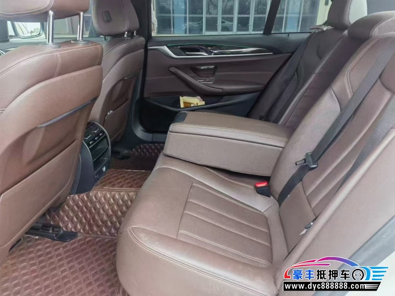 20年宝马5系轿车抵押车出售