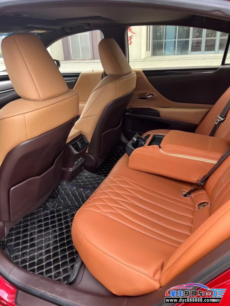 18年雷克萨斯ES轿车抵押车出售