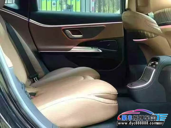 24年奔驰E轿车抵押车出售